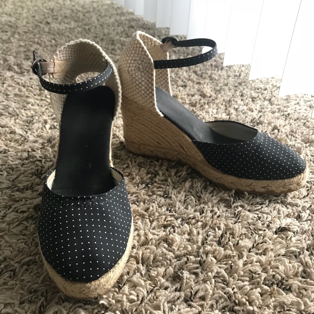 Wedge Closed Toe Sandals